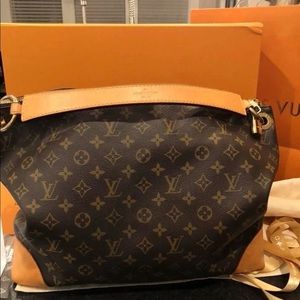 Authentic Louis Vuitton Berri MM